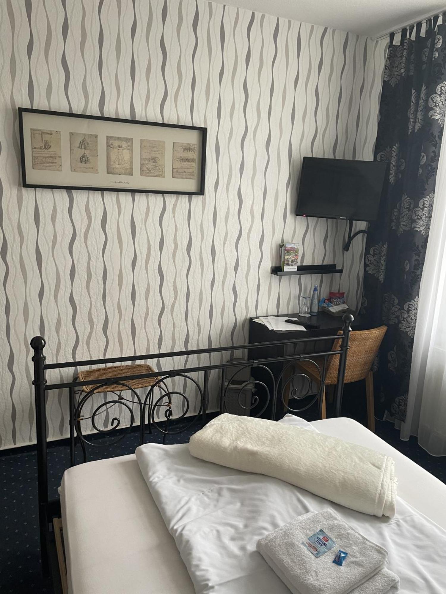 Hotel Jaegerhof Kettwig Essen Quarto foto